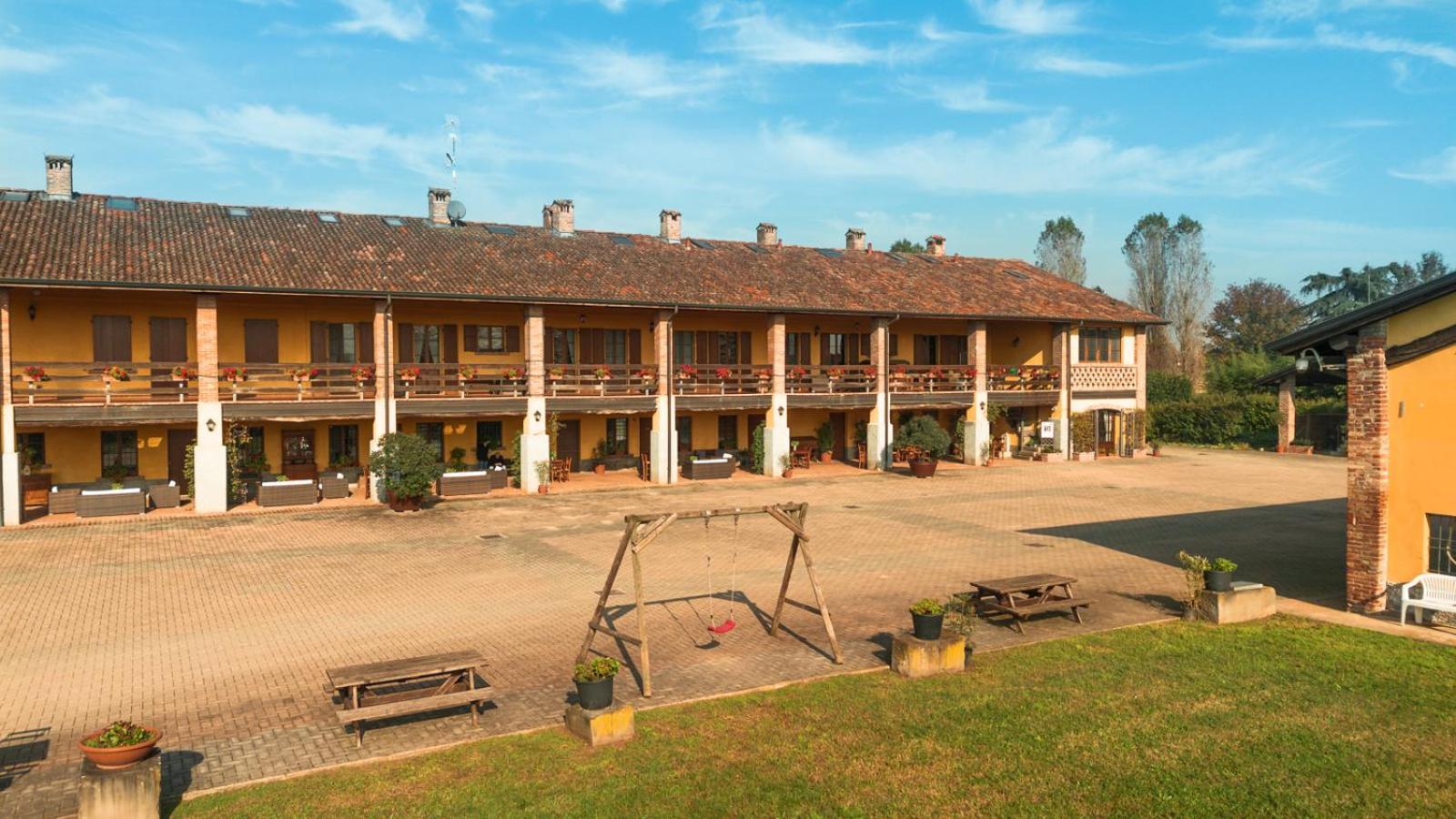Agriturismo Bassanella Тревільо Екстер'єр фото