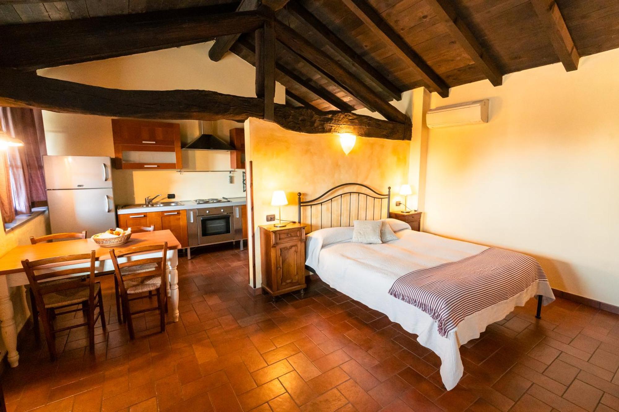 Agriturismo Bassanella Тревільо Екстер'єр фото